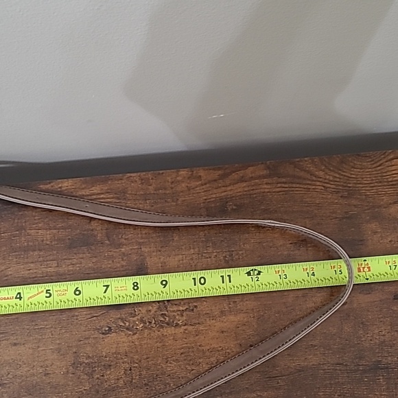 HOBO Light Tan Patchwork Stitched Front Shoulder Bag - Picture 11 of 17